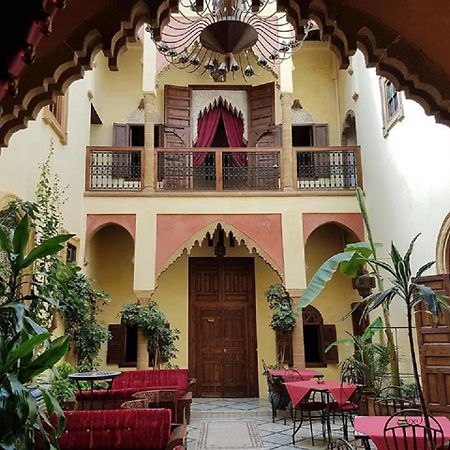 Riad Marlinea Salé Luaran gambar