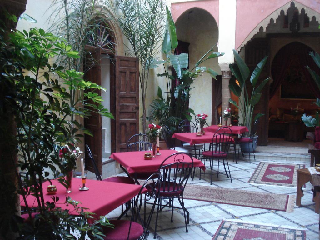 Riad Marlinea Salé Luaran gambar