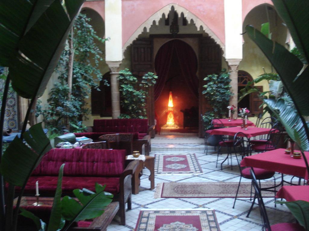 Riad Marlinea Salé Luaran gambar